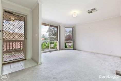 Property photo of 3/70 Nell Street Greensborough VIC 3088