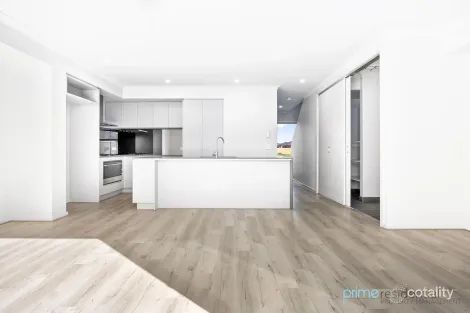 36 Nash Bvd, Rockbank, VIC 3335