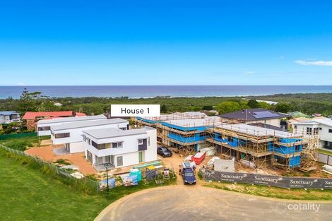 1/4 Roundhouse Pl, Ocean Shores, NSW 2483