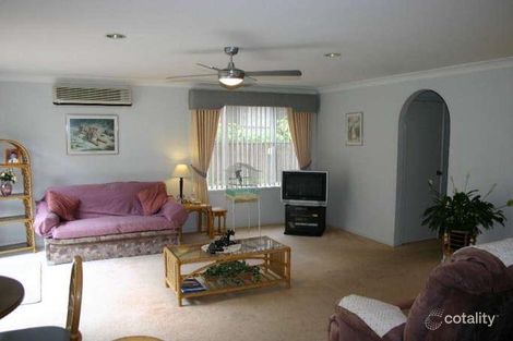 Property photo of 42 Dalgety Crescent Green Point NSW 2251