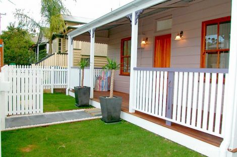 Property photo of 33 Copeland Street Milton QLD 4064