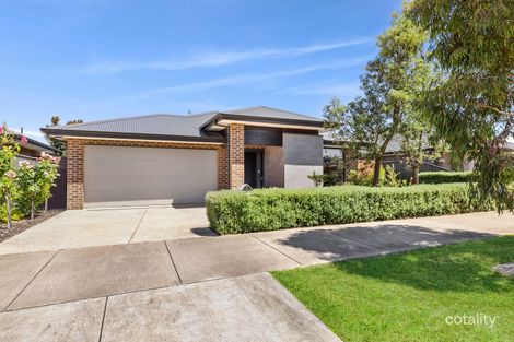 11 Eleanor Dr, Lucas, VIC 3350