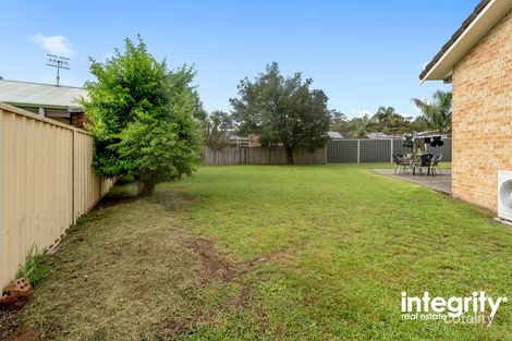2 Ramsey Gr, Bomaderry, NSW 2541