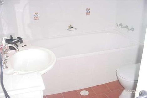 Property photo of 30 Macklin Street Pendle Hill NSW 2145