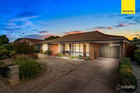 Property photo of 47 Black Dog Drive Brookfield VIC 3338