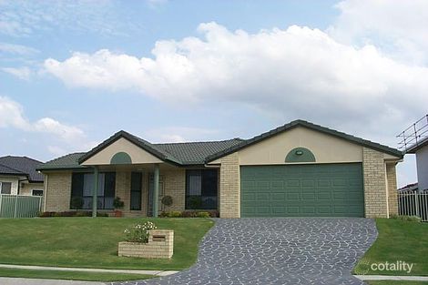 31 Oakmont Ave, Oxley, QLD 4075