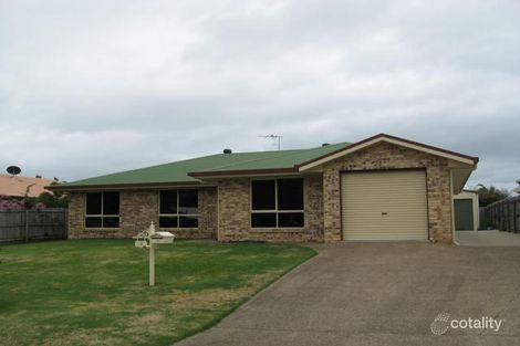 10 Hammer St, Slade Point, QLD 4740