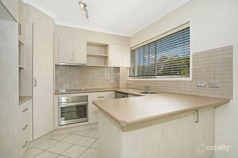 Property photo of 4/141 Surf Parade Broadbeach QLD 4218