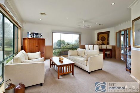 Property photo of 11 Greenland Drive Drouin VIC 3818