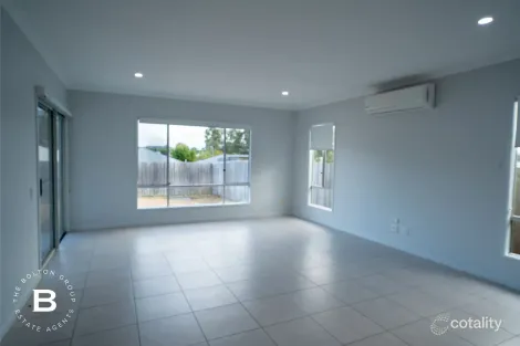 Property photo of 8 Priestly Place Redbank QLD 4301