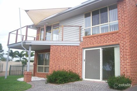 2/54 Haydn Dr, Kawungan, QLD 4655