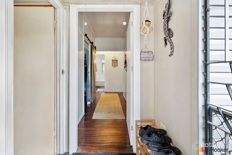 Property photo of 5 Bourke Street Park Avenue QLD 4701