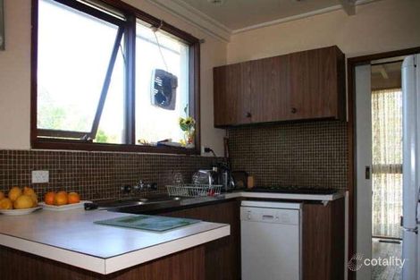 Property photo of 3 Emerson Close Frankston VIC 3199