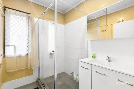 Property photo of 3 Saxby Street Zillmere QLD 4034