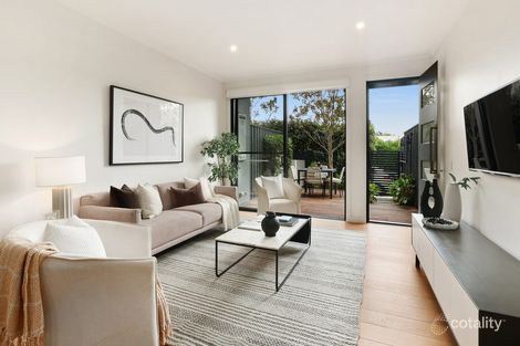 Property photo of 10 Hakea Drive Warriewood NSW 2102
