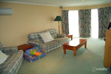 Property photo of 25 Davey Close Flora Hill VIC 3550