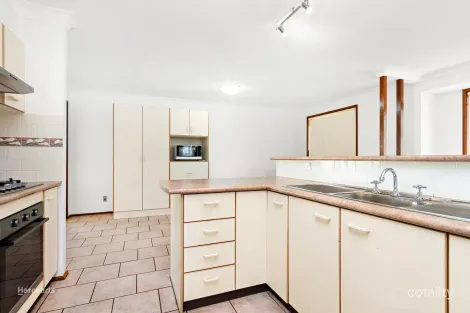 Property photo of 5 Highcroft Boulevard Horsley NSW 2530