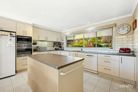 Property photo of 8 Mallard Close Newlands Arm VIC 3875