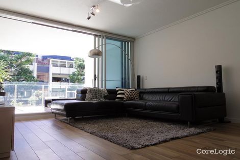 Property photo of 105/113 Commercial Road Teneriffe QLD 4005