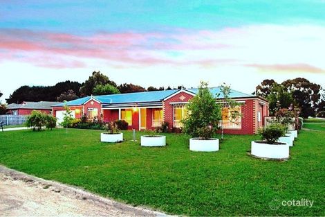 32 Honeysuckle Lane, Woodend, VIC 3442