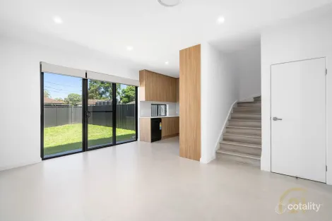 Property photo of 1/115 Willan Drive Cartwright NSW 2168