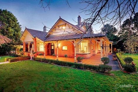 Property photo of 12 Canterbury Road Camberwell VIC 3124