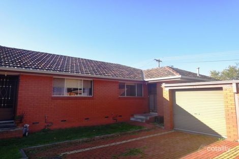 Property photo of 2/33-35 Golf Links Avenue Oakleigh VIC 3166