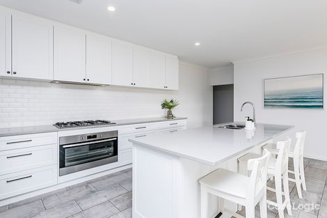 Property photo of 16 Narin Loop Bullsbrook WA 6084