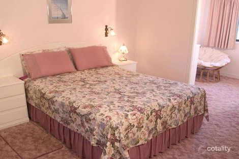 Property photo of 80 Mountjoy Terrace Wynnum QLD 4178