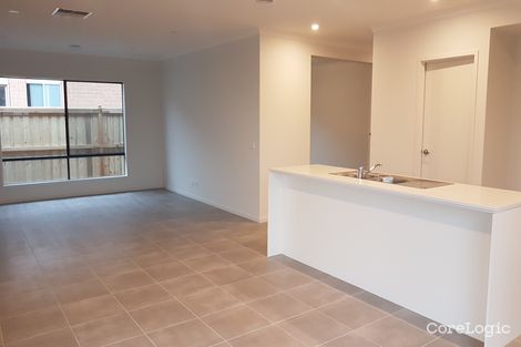Property photo of 17 Thornbury Street Donnybrook VIC 3064