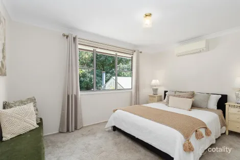 Property photo of 128 Woodcourt Road Berowra Heights NSW 2082
