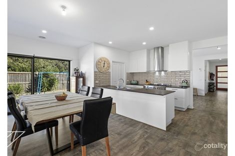 Property photo of 28 Willandra Circuit Warragul VIC 3820