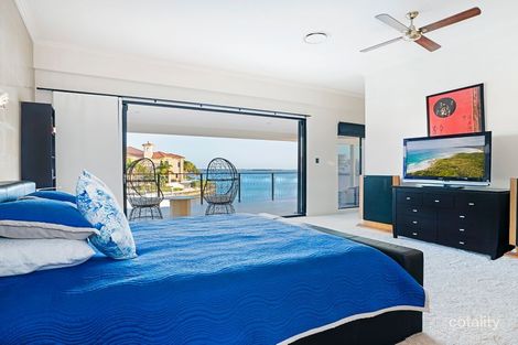 Property photo of 22 Brittanic Crescent Paradise Point QLD 4216