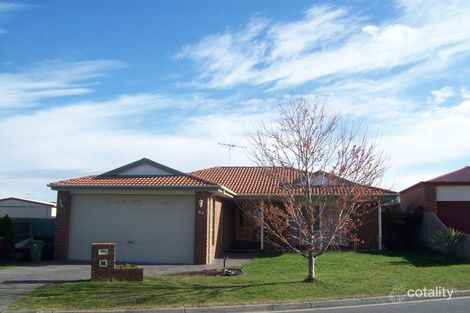 44 Sandalwood Dr, Narre Warren, VIC 3805