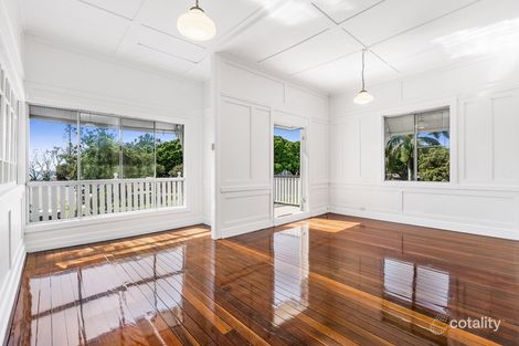 Property photo of 119 Wynnum Esplanade Wynnum QLD 4178