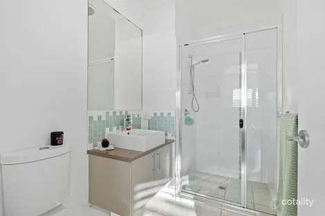 Property photo of 13 Meadow Maudsland QLD 4210