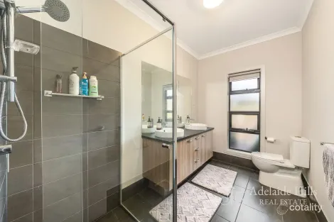 Property photo of 52 Park Terrace Mount Barker SA 5251