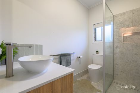 Property photo of 2 Fry Street West Gladstone QLD 4680