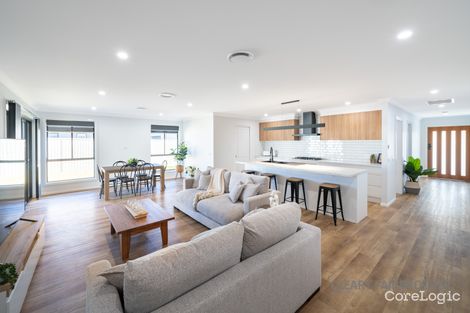 Property photo of 6 Darvall Drive Kelso NSW 2795