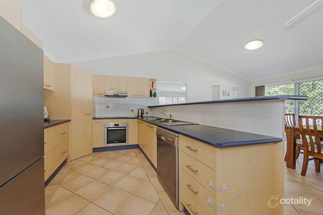 Property photo of 10 Maybelene Close Wynnum West QLD 4178