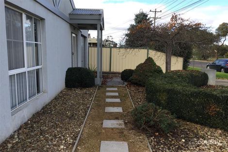 Property photo of 1/30 Edgar Street Werribee VIC 3030