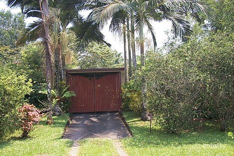 28 Beatrice St, Mooroobool, QLD 4870