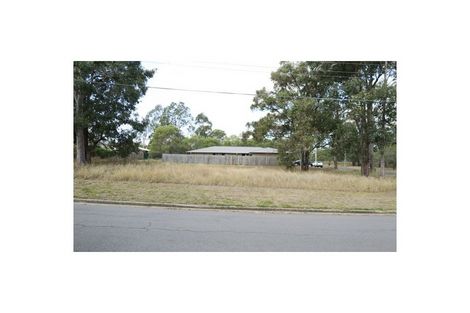 Property photo of 19 Taylor Street Dinmore QLD 4303