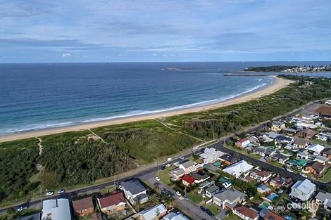 Property photo of 4 Amaroo Street Blacksmiths NSW 2281