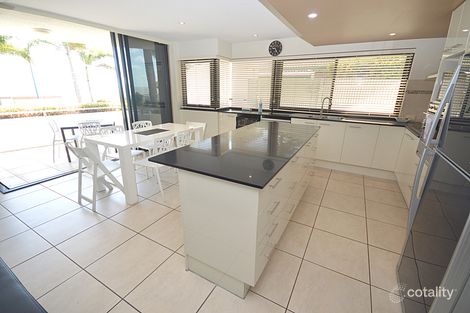 Property photo of 4/558-559 Esplanade Urangan QLD 4655