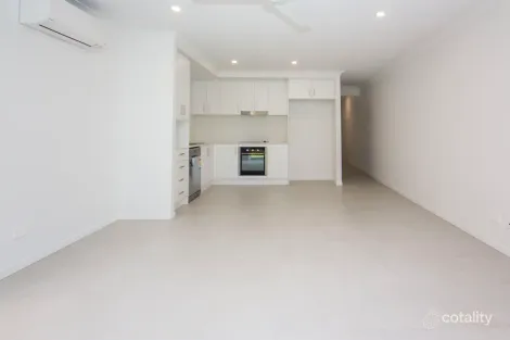 Property photo of 2/27 Station Road Loganlea QLD 4131
