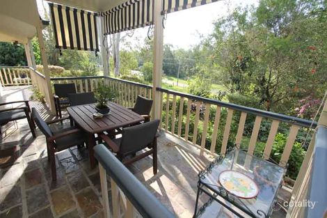 Property photo of 10 Massey Place Brookfield QLD 4069