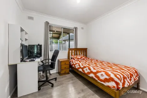 Property photo of 33 Morawa Avenue Gilles Plains SA 5086