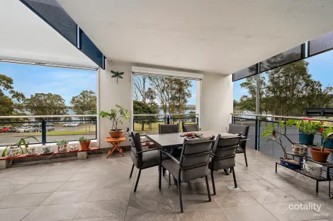 Property photo of 4/492 The Esplanade Warners Bay NSW 2282