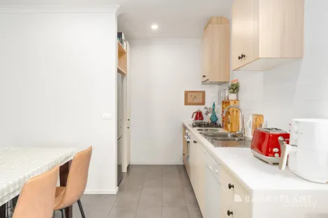 Property photo of 9/9 Moretti Court Marshall VIC 3216